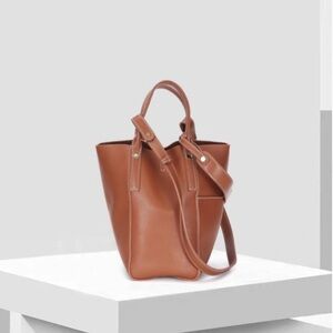 Baginning Brown Leather handbag